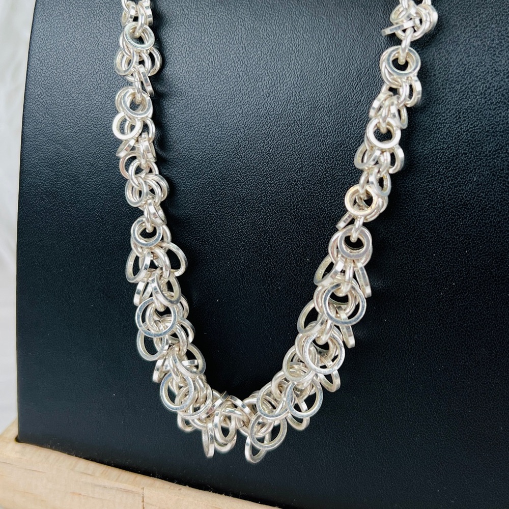Vintage Silvertone Multi Circle Linked Chain Neck… - image 1